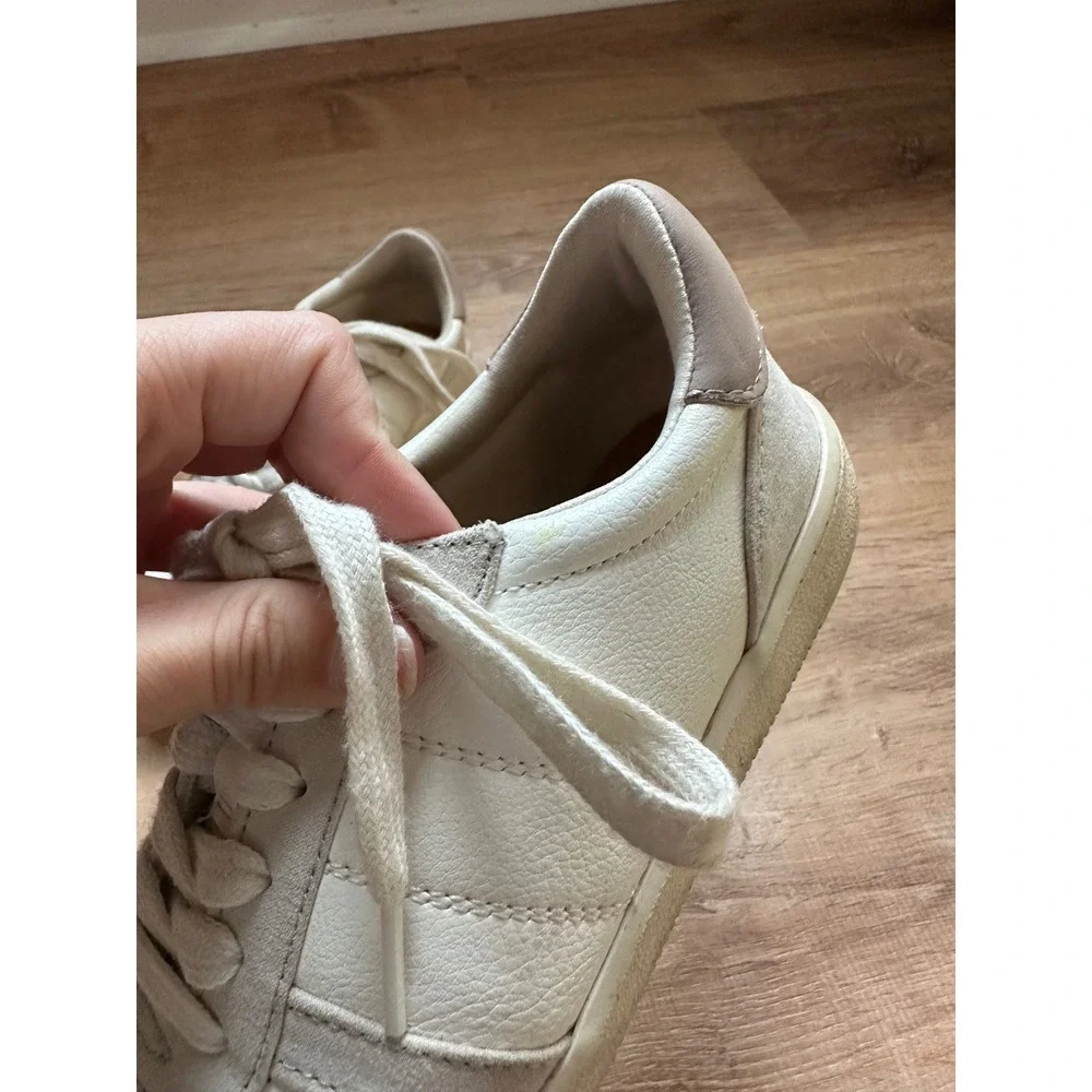 UNIVERSAL THREAD | Women's Off White Cream Casual Fashion Sneakers, Size 5‎